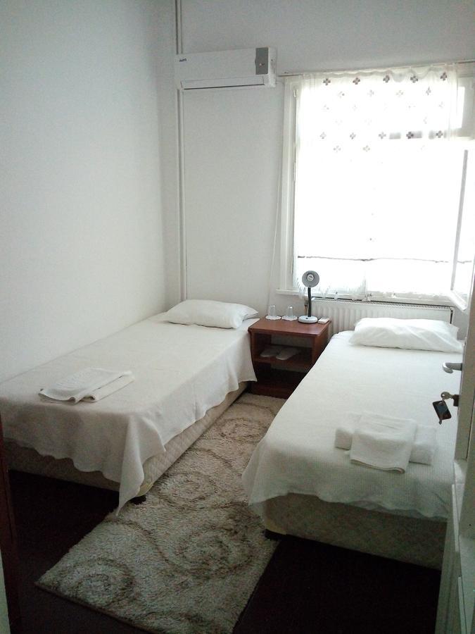 Mavi Pension Hotell Ayvalı Exteriör bild