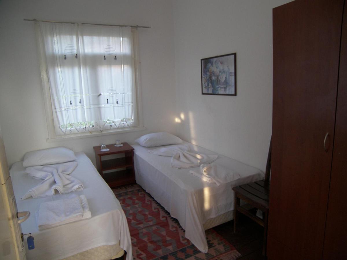 Mavi Pension Hotell Ayvalı Rum bild